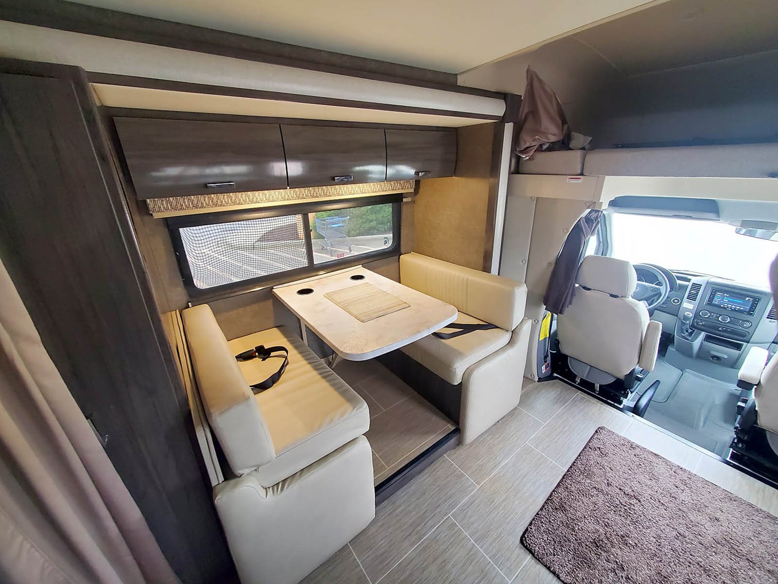 2019 Fleetwood Pulse Mercedes 2400B photo 2