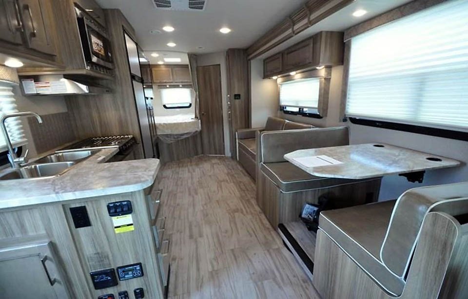 2020 Entegra Coach Odyssey 25r photo 3