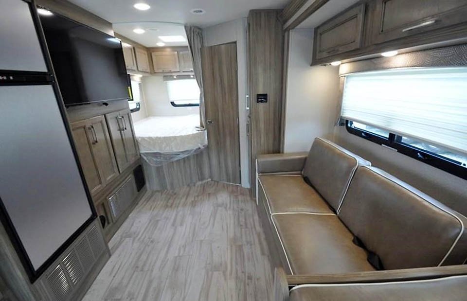 2020 Entegra Coach Odyssey 25r photo 4