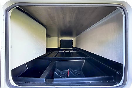 2022 Coachmen Freelander photo 2