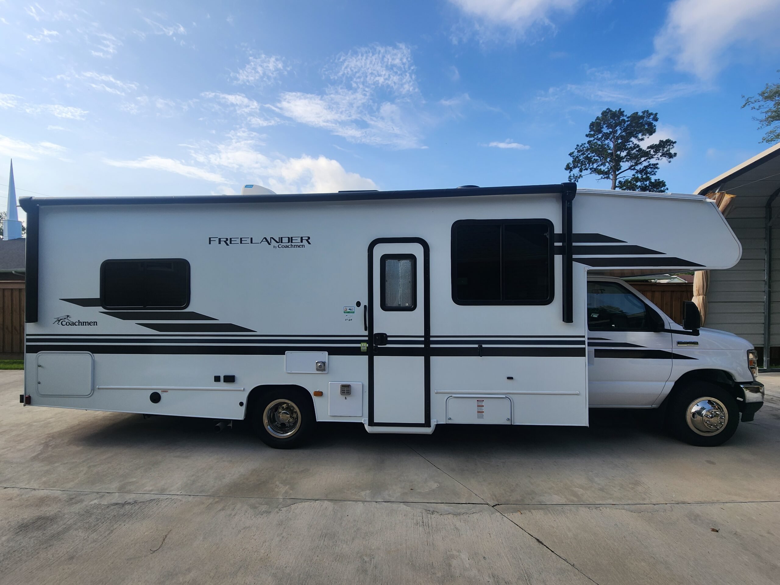 2023 Freelander 27qb