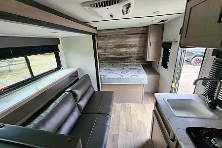 2022 Keystone RV Hideout photo 4